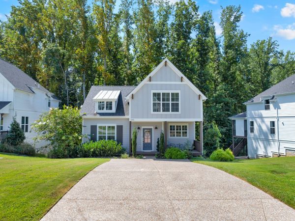 545 Evans Dr , Tullahoma, TN 37388