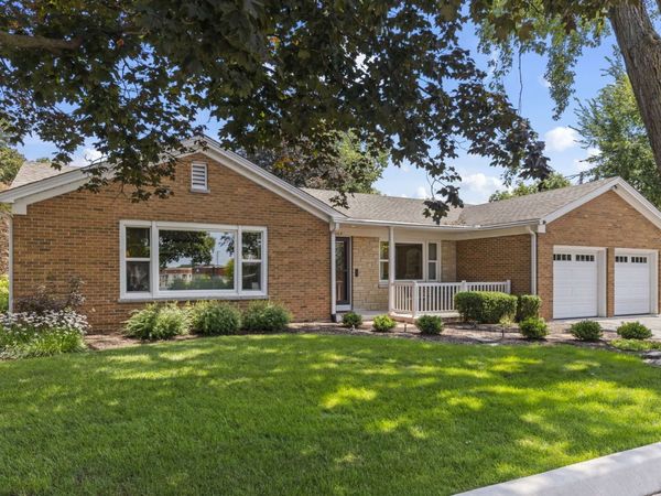 304 S Loomis Street , Naperville, IL 60540