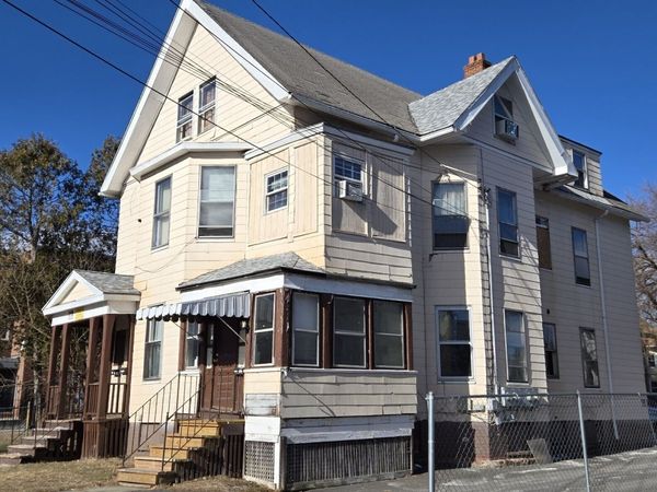 172 Bond , Hartford, CT 06114