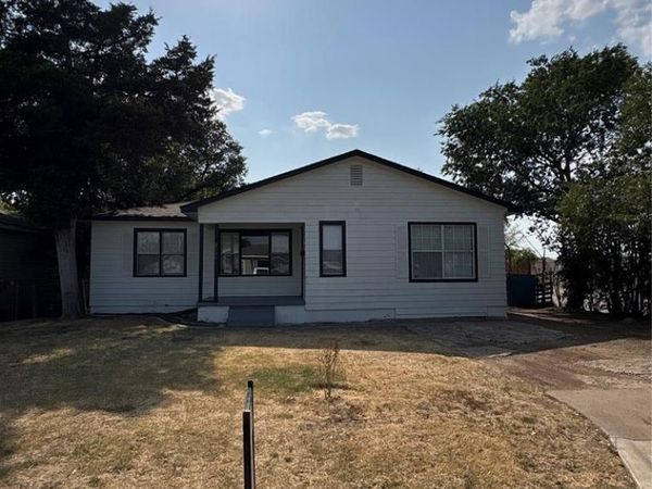 2916 NW Prentice Avenue, Lawton, OK 73507