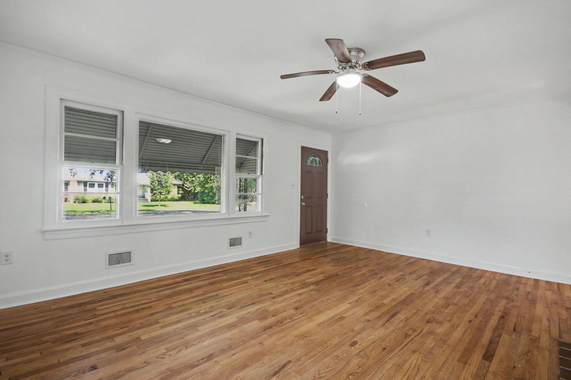 1916 Calhoun Dr. Photo 11