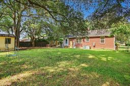 1916 Calhoun Dr. photo 4