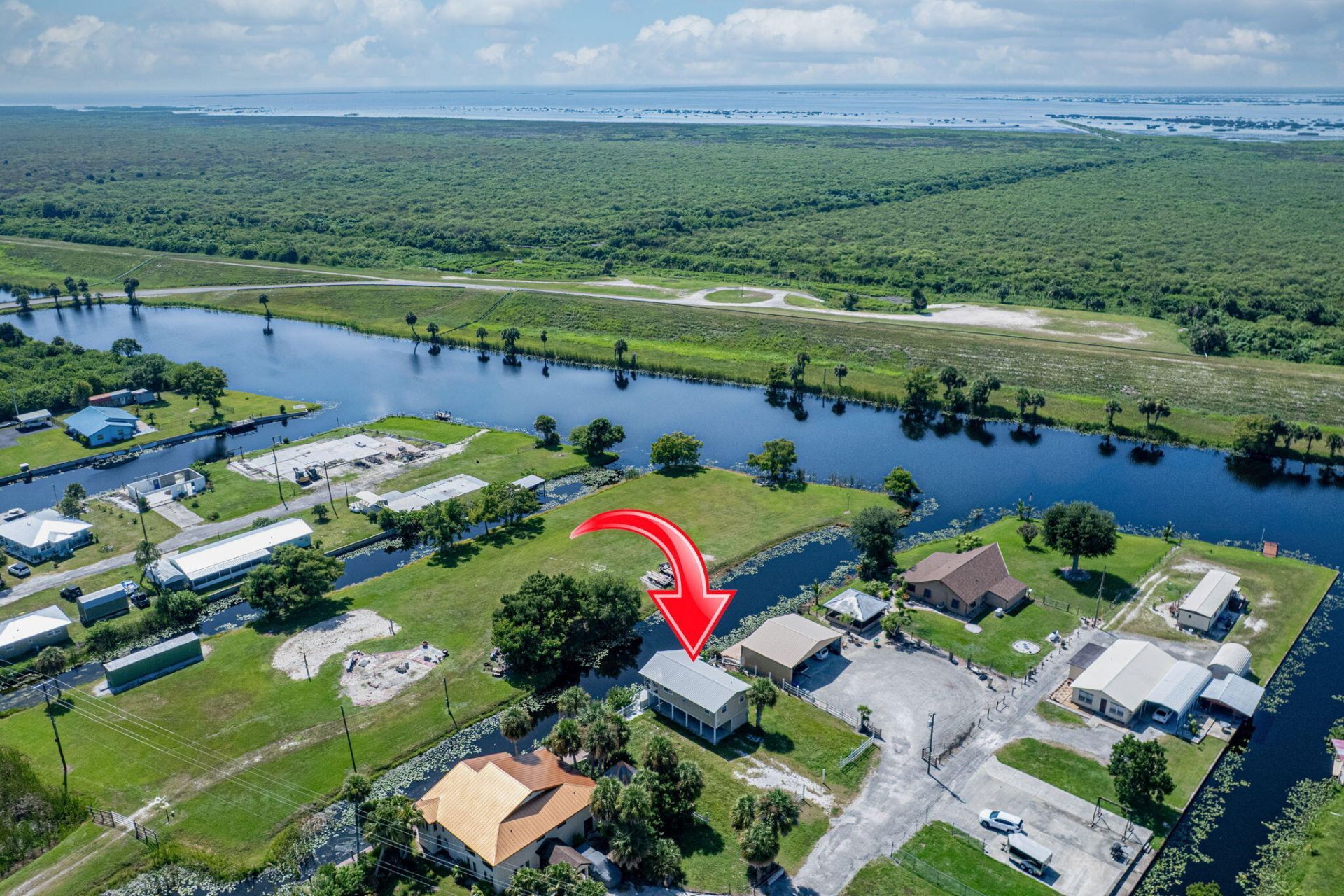 1041 Pine Way Ne, Okeechobee, FL 34974 Photo