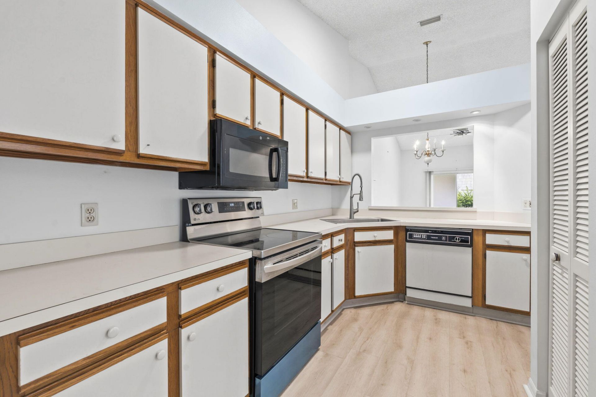 538 9th Place, Vero Beach, FL 32960 Photo