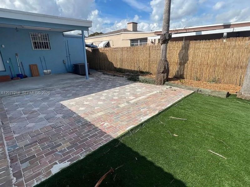 2645 SW 33rd Ave , Miami, FL 33133 Photo