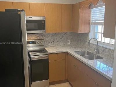 2645 SW 33rd Ave , Miami, FL 33133 Photo