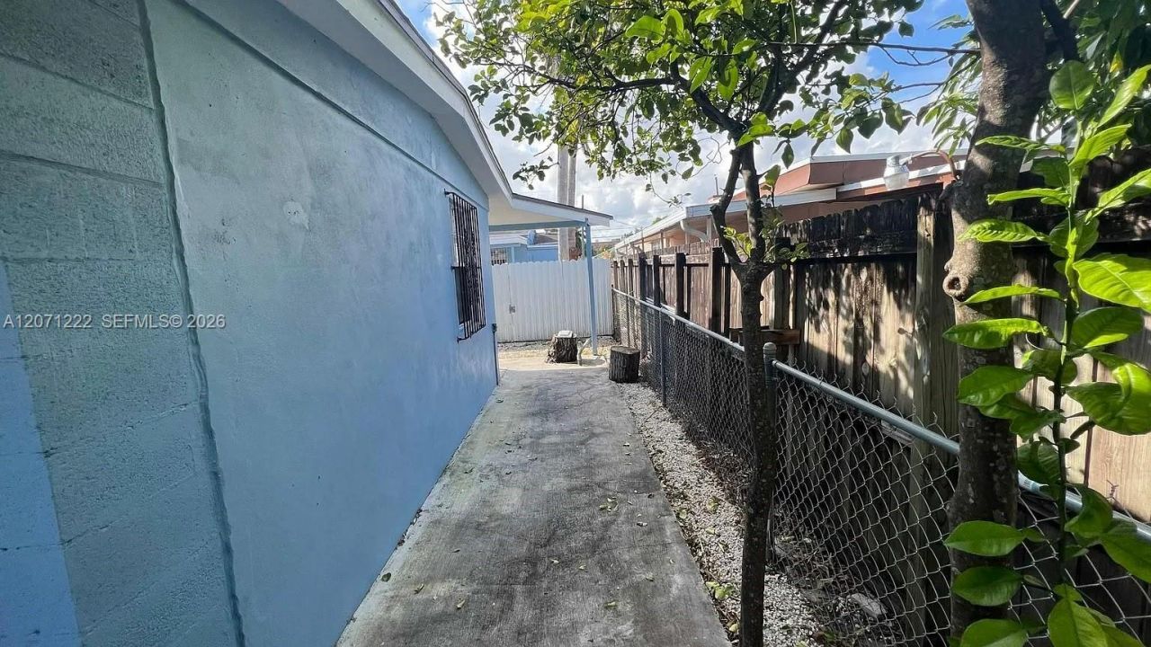 2645 SW 33rd Ave , Unit 2, Miami, FL 33133 Photo