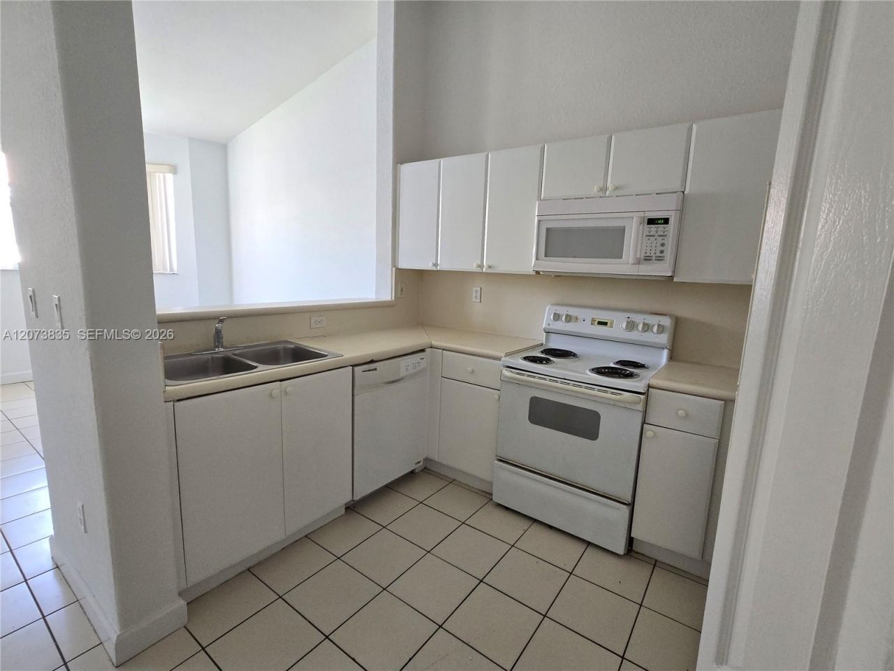 1661 SE 29th Ct , Unit 200, Homestead, FL 33035 Photo