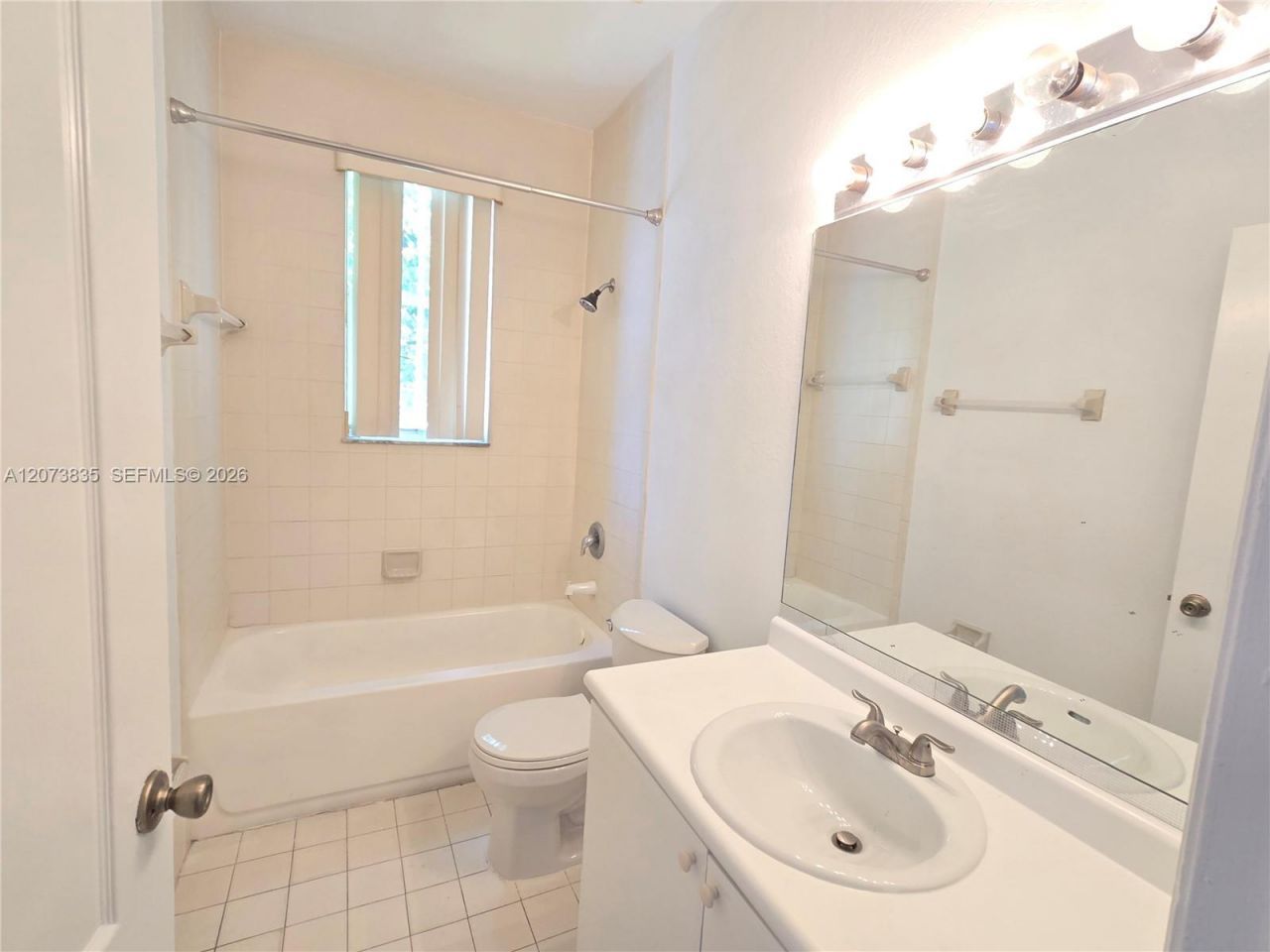 1661 SE 29th Ct , Unit 200, Homestead, FL 33035 Photo