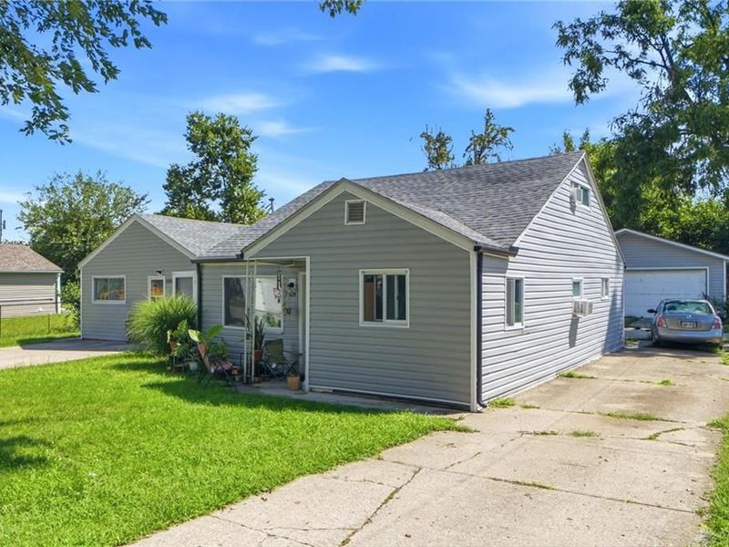 1820 Rice Boulevard, Unit 1824, Fairborn, OH 45324 Photo 2