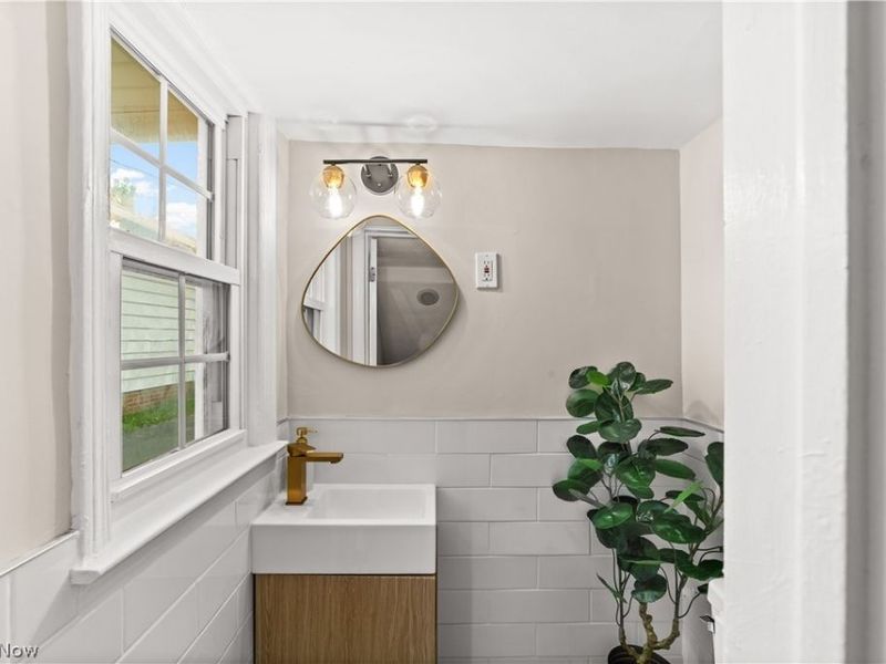 3646 Lindholm Road , Shaker Heights, OH 44120 Photo 13