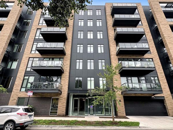 1701 W Webster Avenue , Unit 205, Chicago, IL 60614