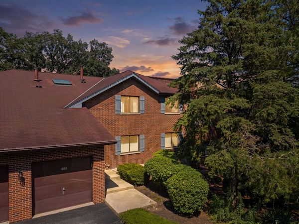 1884 Portsmouth Drive , Unit C, Lisle, IL 60532