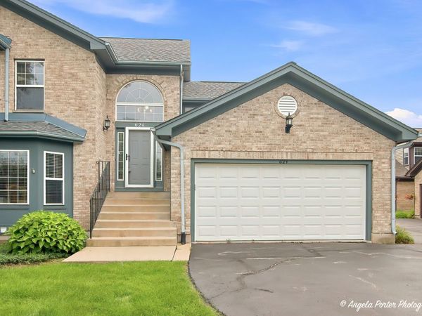 624 Kresswood Drive , Unit D, McHenry, IL 60050
