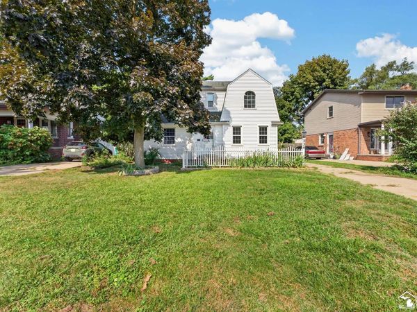 234 Biddle Avenue, Wyandotte, MI 48192