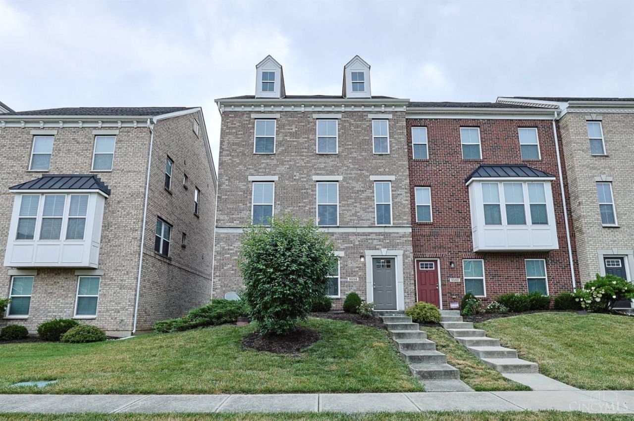 9558 Cobblestone Walk, West Chester, OH 45069 Main Photo