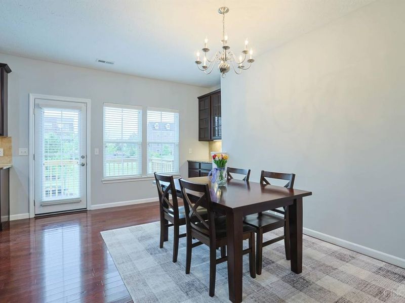 9558 Cobblestone Walk, West Chester, OH 45069 Photo 13