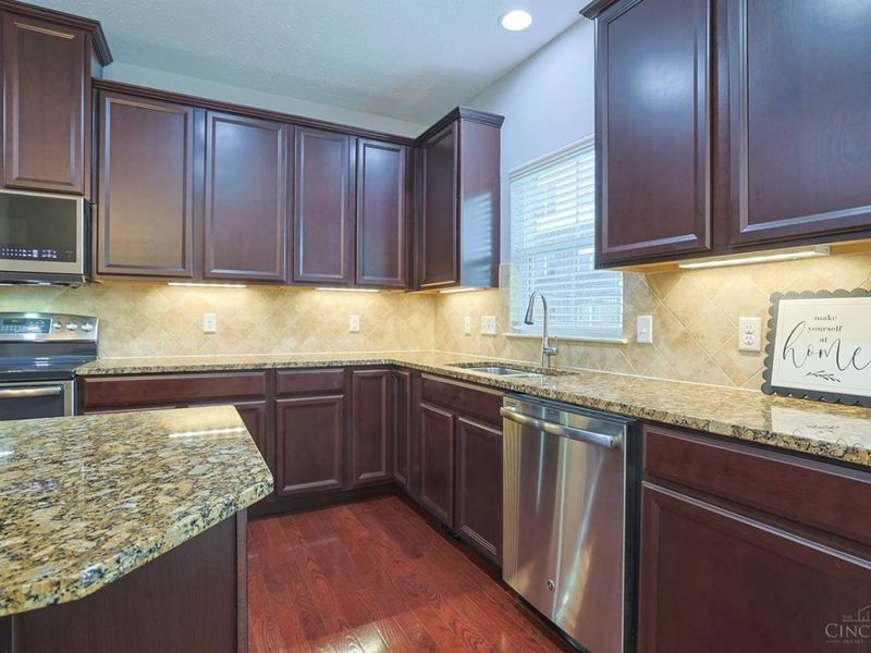 9558 Cobblestone Walk, West Chester, OH 45069 Photo 18