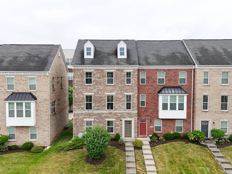 9558 Cobblestone Walk, West Chester, OH 45069 Photo 2