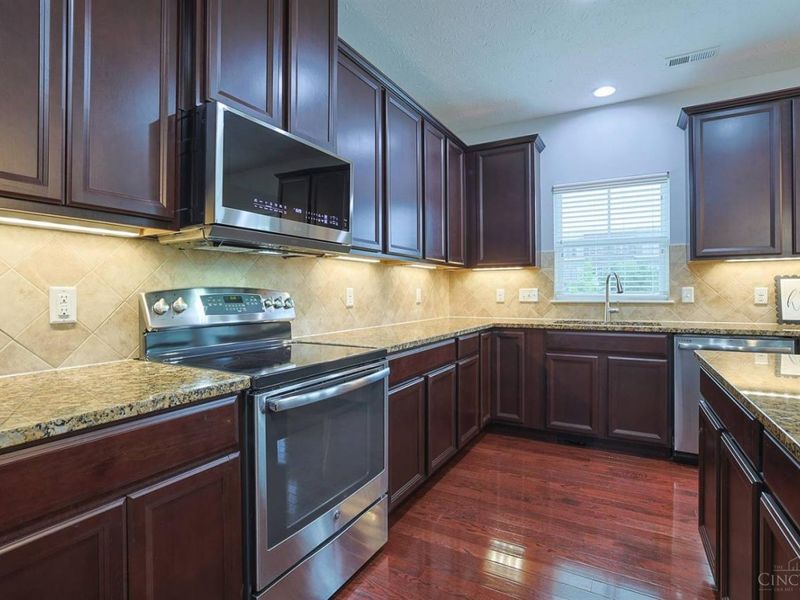 9558 Cobblestone Walk, West Chester, OH 45069 Photo 20