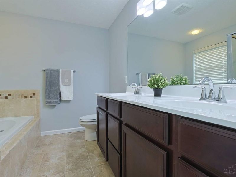 9558 Cobblestone Walk, West Chester, OH 45069 Photo 25
