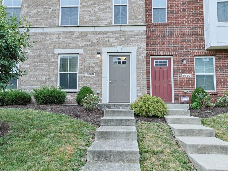 9558 Cobblestone Walk, West Chester, OH 45069 Photo 4