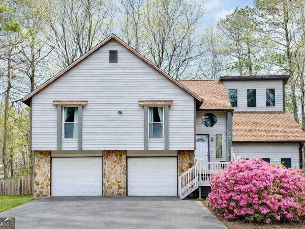 2677 Deerfield Circle SW, Marietta, GA 30064