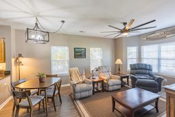 4585 Girvan Dr. photo 4
