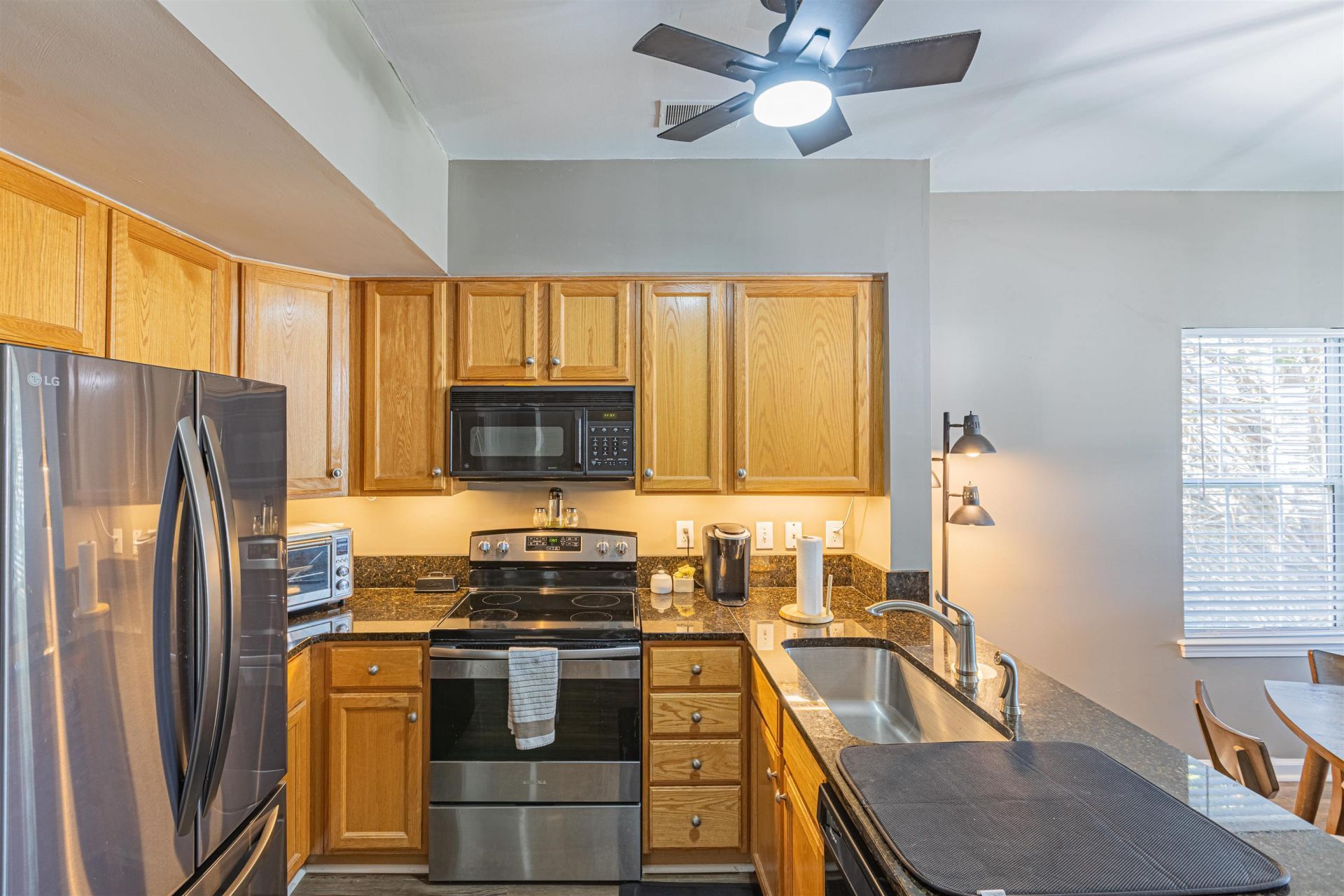 4585 Girvan Dr.  Photo 8