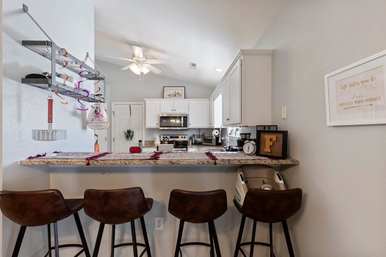 502 Callalily Ct.  Photo 8