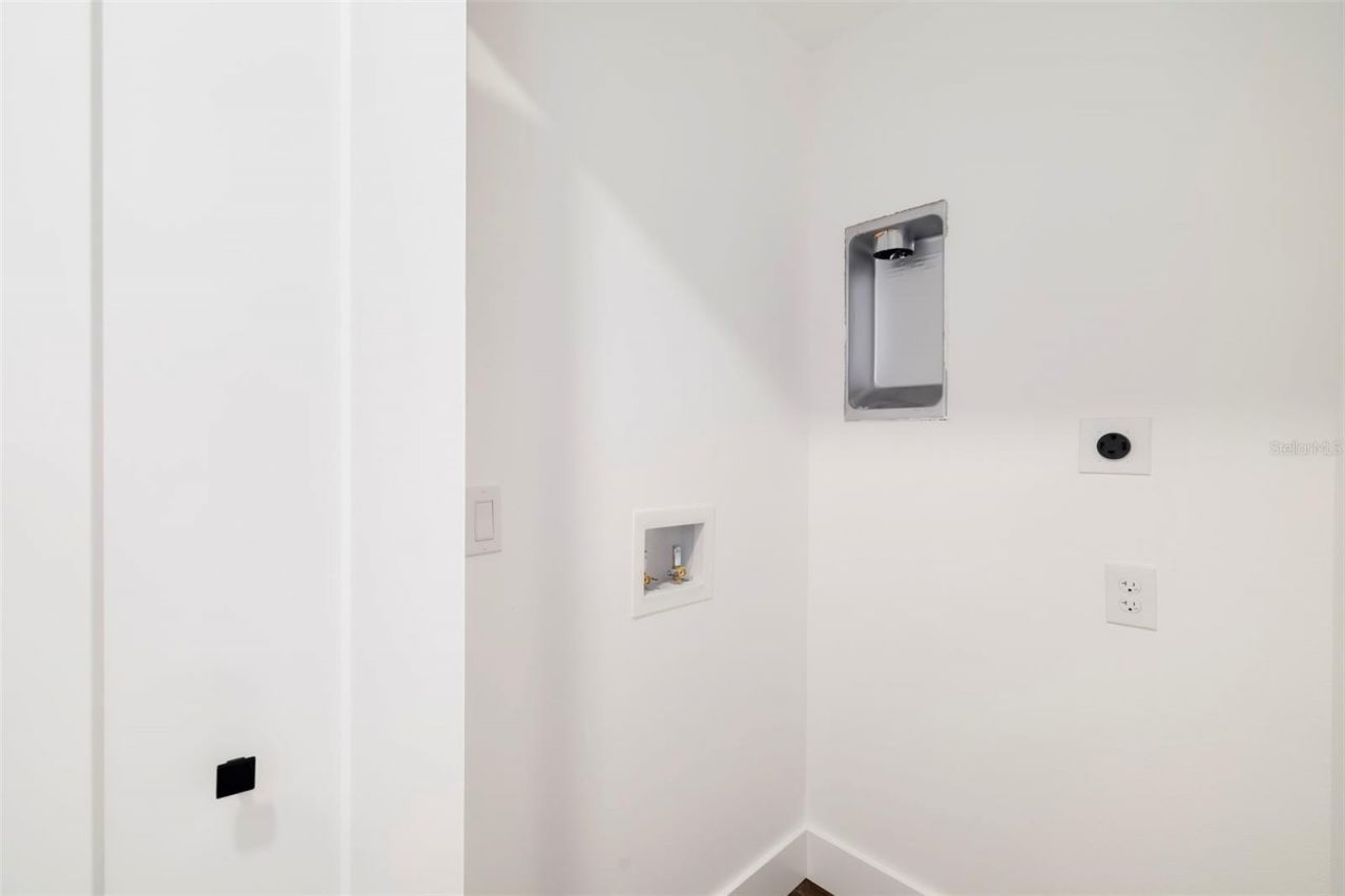1414 17th Avenue W, Unit A&B, Bradenton, FL 34205 Photo