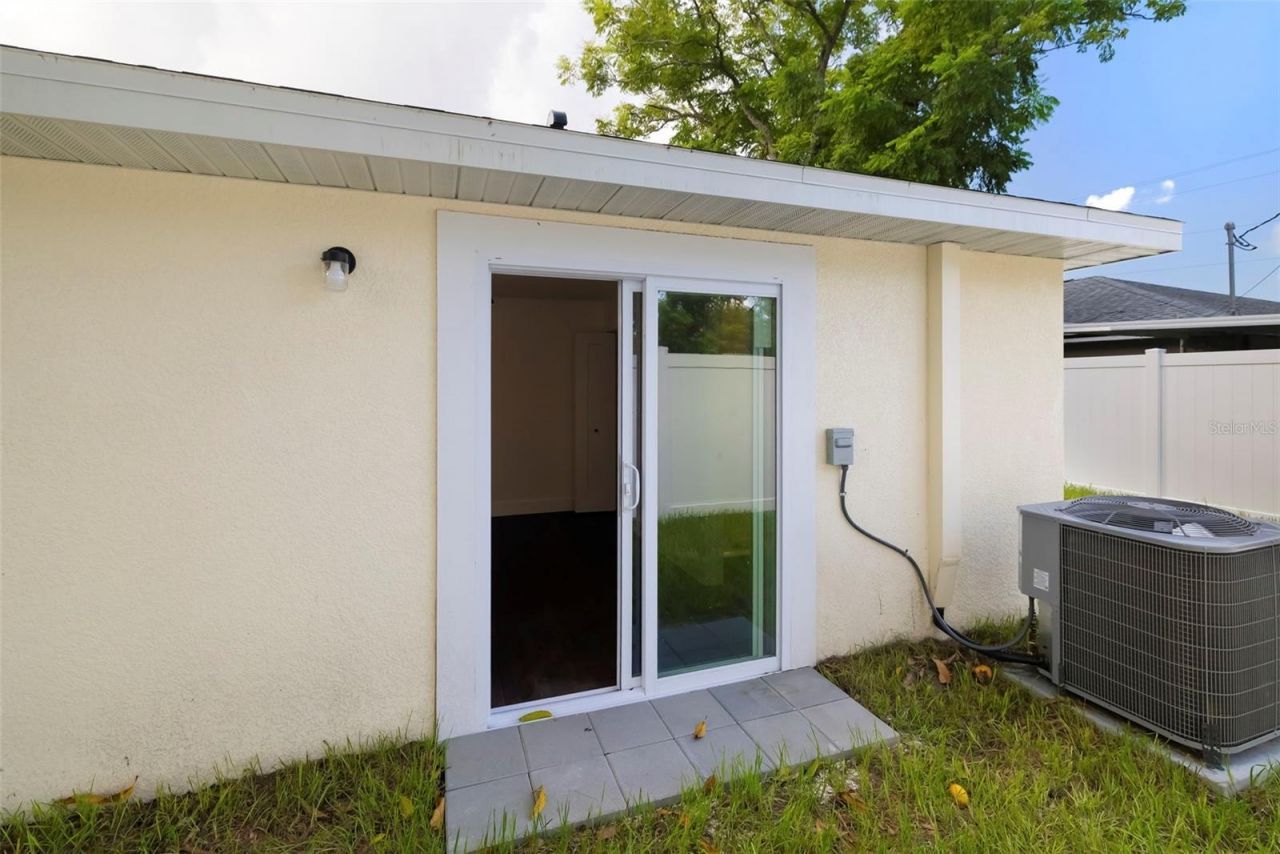 1414 17th Avenue W, Unit A&B, Bradenton, FL 34205 Photo