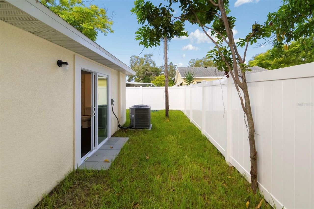 1414 17th Avenue W, Unit A&B, Bradenton, FL 34205 Photo