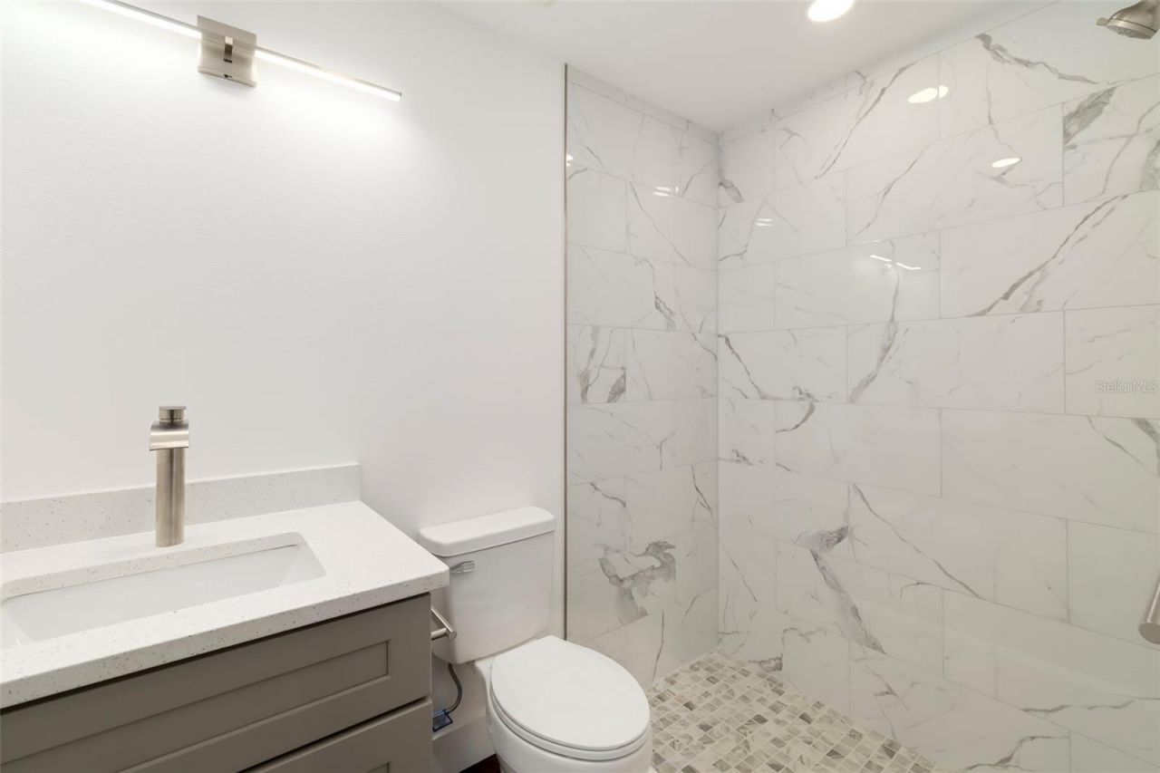 1414 17th Avenue W, Unit A&B, Bradenton, FL 34205 Photo