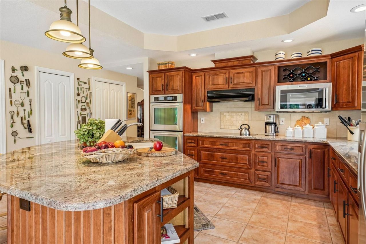 5198 Legend Hills Lane , Spring Hill, FL 34609 Photo