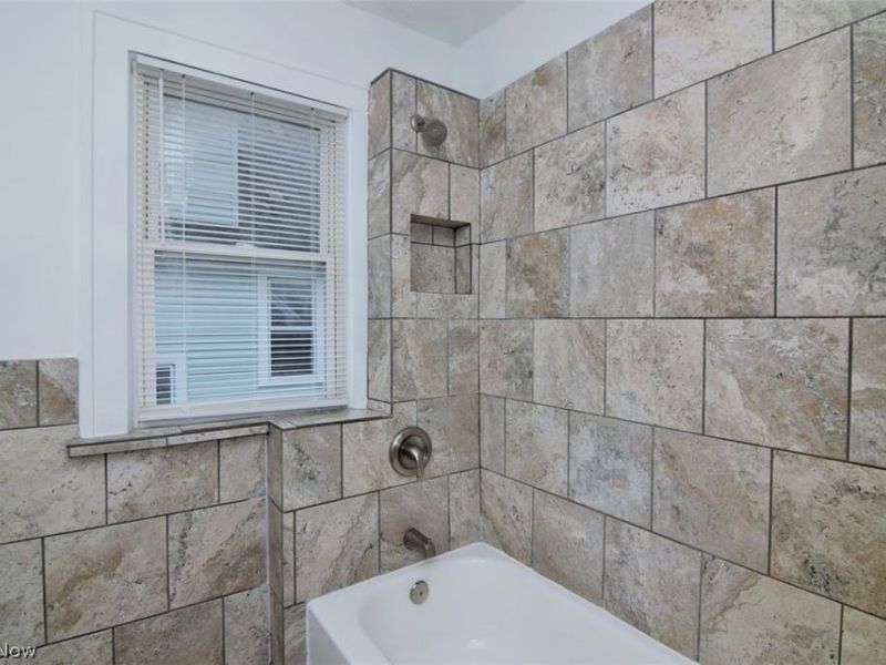 3369 E 139th Street , Cleveland, OH 44120 Photo 24