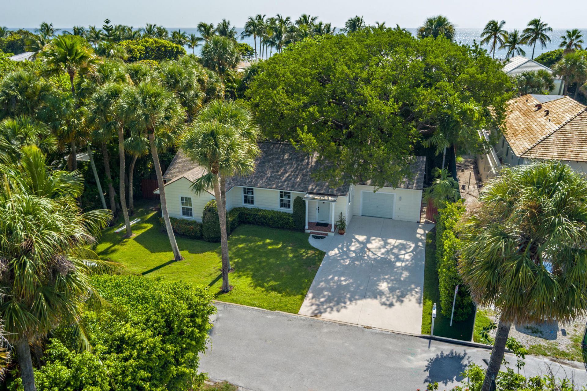 1161 N Ocean Way, Palm Beach, FL 33480 Photo