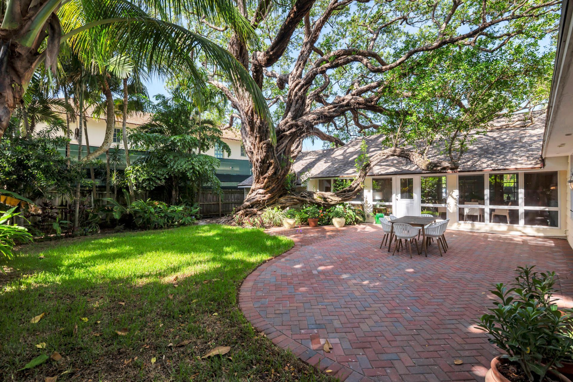 1161 N Ocean Way, Palm Beach, FL 33480 Photo