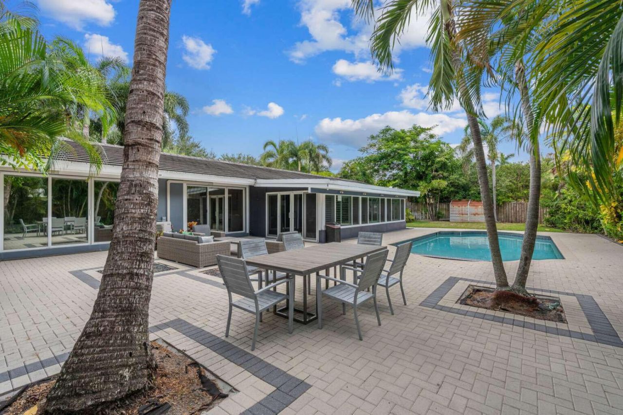2528 NE 26th Terrace, Fort Lauderdale, FL 33305 Photo