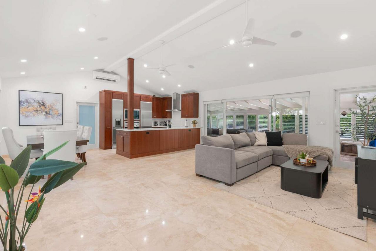 2528 NE 26th Terrace, Fort Lauderdale, FL 33305 Photo
