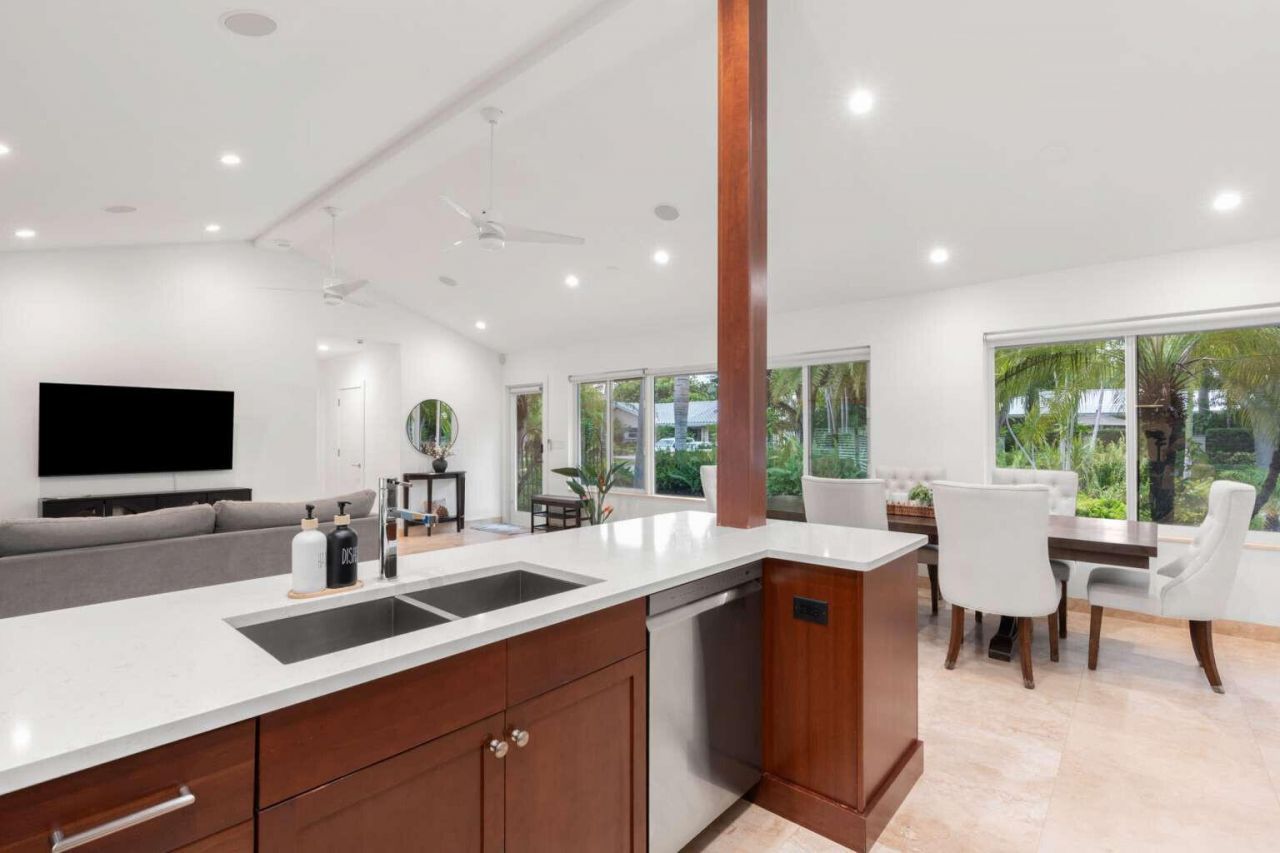 2528 NE 26th Terrace, Fort Lauderdale, FL 33305 Photo