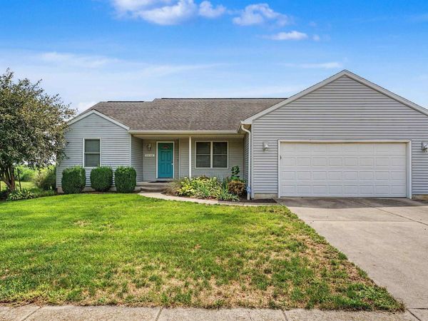 1112 N SHERMAN Street, Lincoln, IL 62656