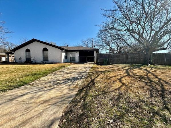 800 Irwin Drive, Unit A, Hurst, TX 76053