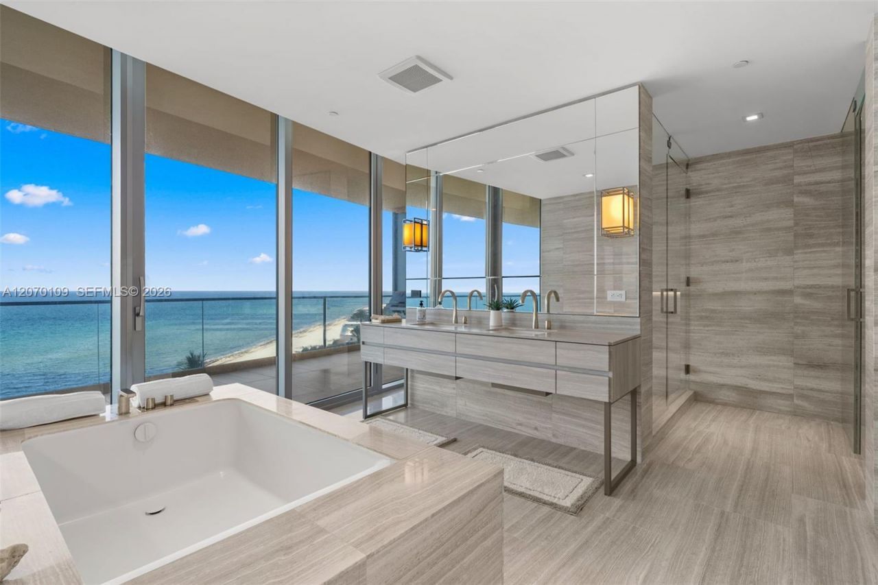 18975 Collins Ave , Unit 600, Sunny Isles Beach, FL 33160 Photo