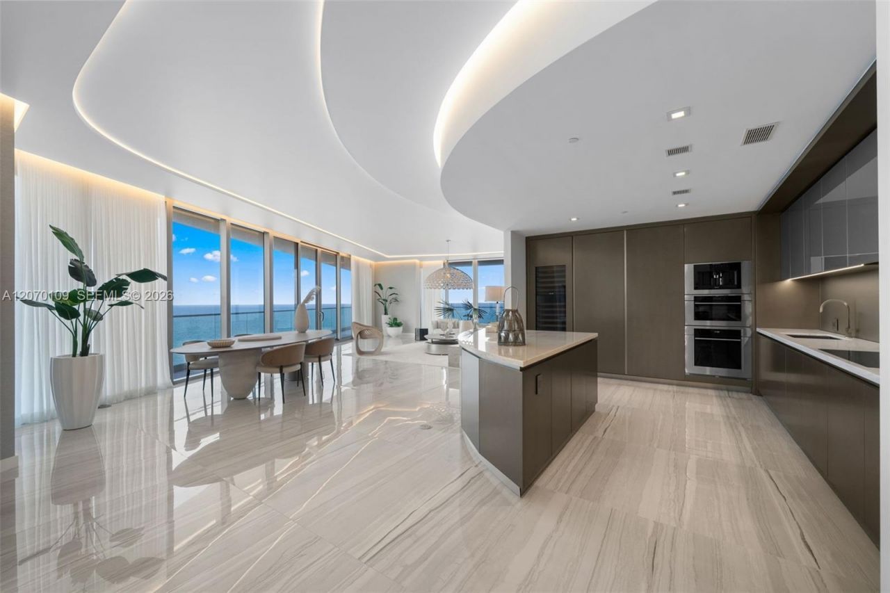 18975 Collins Ave , Unit 600, Sunny Isles Beach, FL 33160 Photo