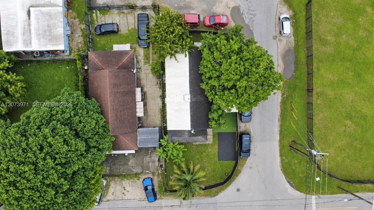 7560 NE Miami Ct, Unit 1, Miami, FL 33138 Photo