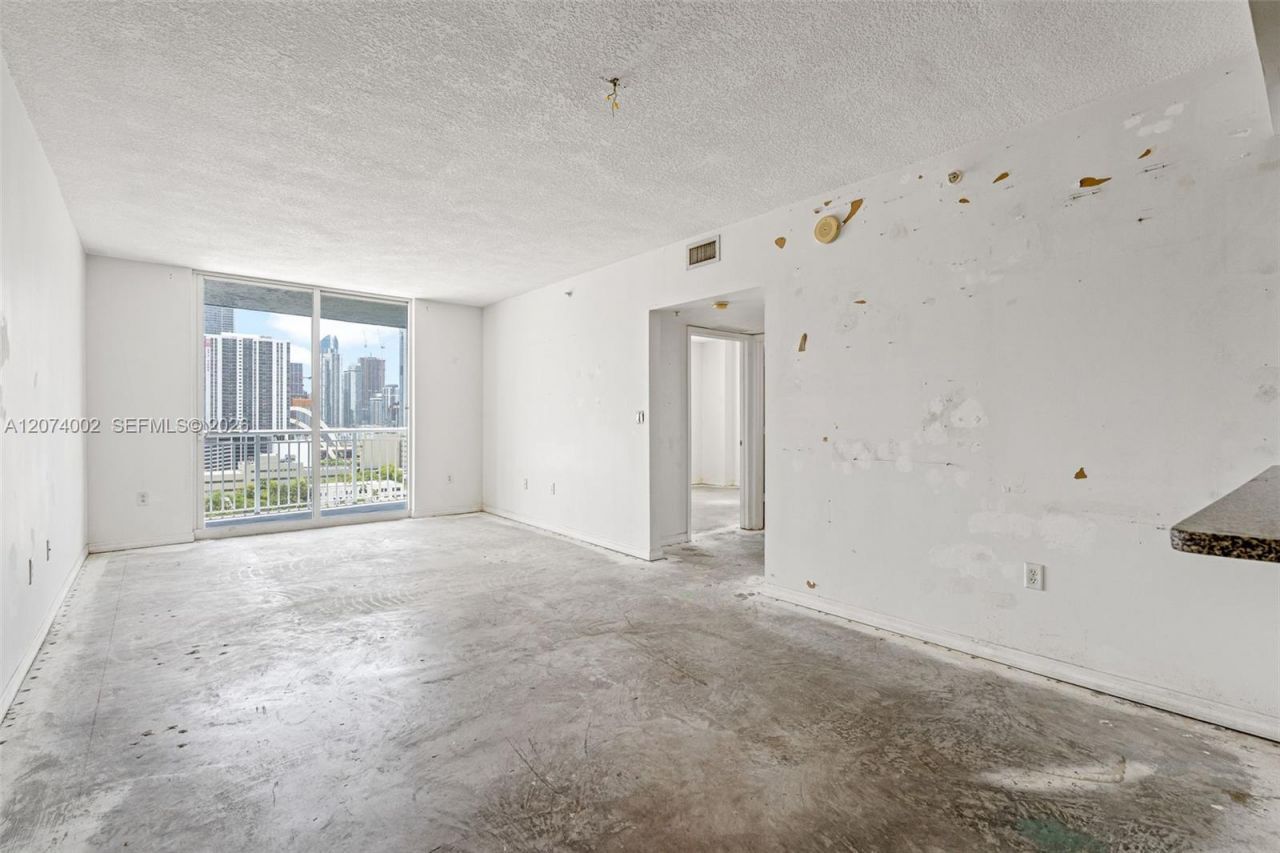 275 NE 18th St, Unit 1803, Miami, FL 33132 Photo