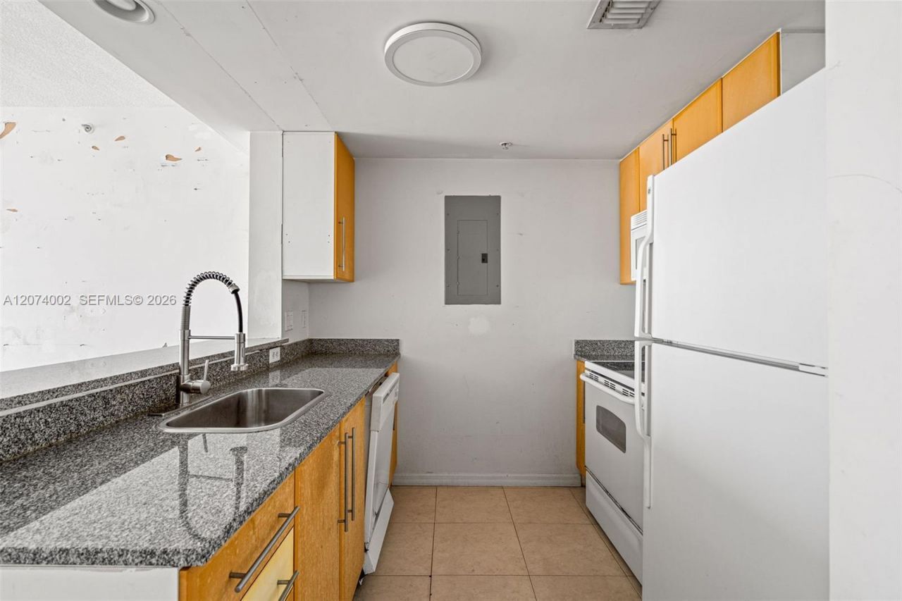 275 NE 18th St, Unit 1803, Miami, FL 33132 Photo