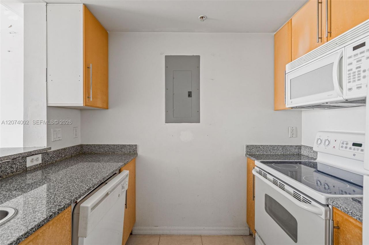 275 NE 18th St, Unit 1803, Miami, FL 33132 Photo