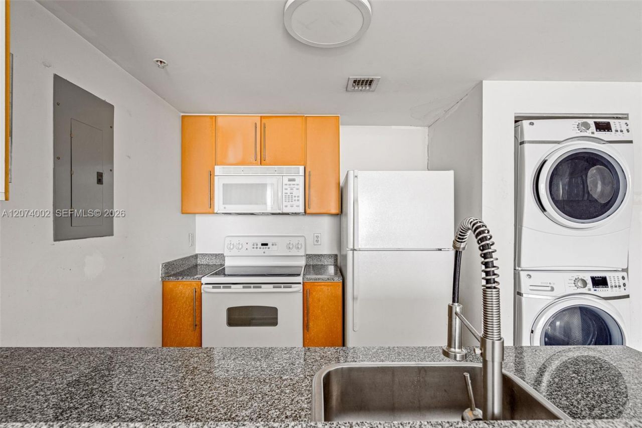 275 NE 18th St, Unit 1803, Miami, FL 33132 Photo